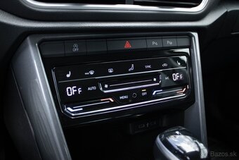 Volkswagen T-Roc 1.5 TSI DSG 110kw SVK-1.M. / AJ NA SPLÁTKY/ - 17