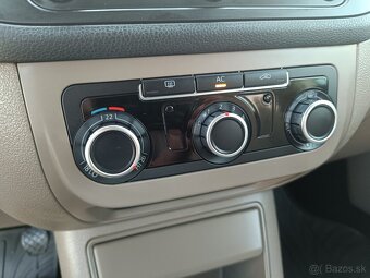Golf Plus 2,0Tdi - 17