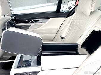 BMW Rad 7 740Ld xDrive A/T - 17