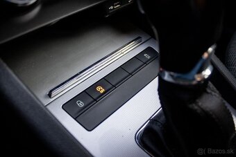 Škoda Octavia 2.0 TDI DSG 4x4 - 17