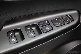 Hyundai Kona Electric 150 PREMIUM - 17