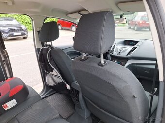 Ford Grand C-Max - 17