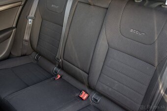 Škoda Octavia Combi SCOUT2.0 TDI DSG 4x4 - 17