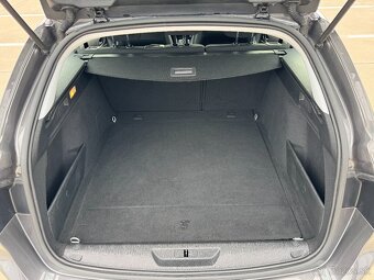 Peugeot 308 kombi SW 1.5 BlueHDi SR auto 1. majiteľ rok 2020 - 17