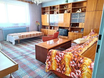 Ponúkame na predaj rodinný dom vhodný aj na podnikanie v Môť - 17