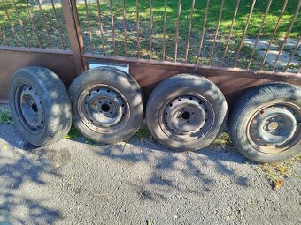 Predám pneumatiky R16, R15, R14, gumy, disky Škoda Octavia - 17