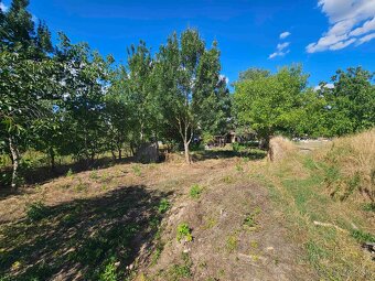 Hronovce – 684 m2 STAVEBNÝ POZEMOK na menší domček/chatu - 17