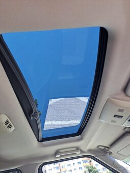 PREDÁM LAND ROVER DISCOVERY 3, 2.7 TDV6 SE - 17