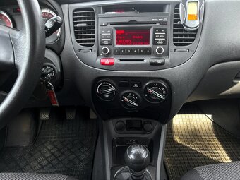 Kia Rio 1.4 71kW, SR pôvod, Najazdené 77328 km, nebúrané - 17