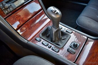 Mercedes-Benz E-Class W210 200 CDI - 17
