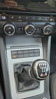 Škoda Octavia combi 4x4 2013 2.0Tdi 110kW - 17