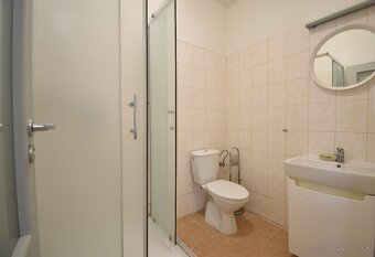 Objekt na podnikateľské účely, Lietavská Lúčka - 17