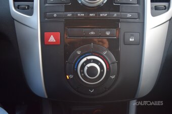 Kia Venga 1,4 i 66 kW - 17