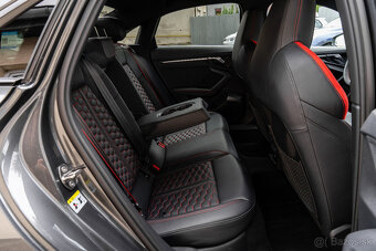 Audi RS3 2.5 TFSI quattro S tronic - 17