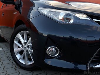 Toyota Auris 1.8 Hybrid Comfort 2015 - 17