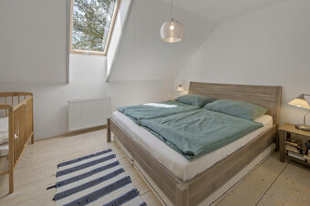 Poctivo zrekonštruovaný dom s pôvodnými prvkami v Hrachovišt - 17