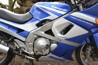 Kawasaki ZZR 600 - 17