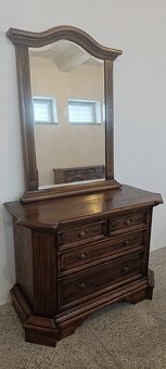 Starožitná komoda + zrcadlo, nábytek z masívu - 17