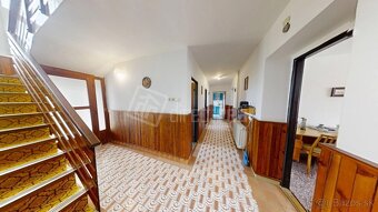 Rodinný dom s 8árovou záhradou v obľúbenej lokalite mesta - 17