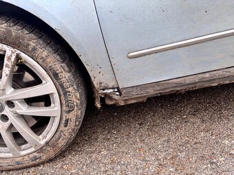 Volkswagen Passat B6 2.0 TDI BKP 2006 – automat, kombi - 17