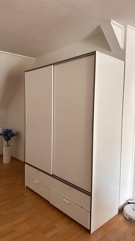 Predame a darujeme nabytok - 17