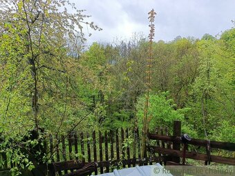 Zachovalá drevenica v pôvodnom stave, Rudinská - 17