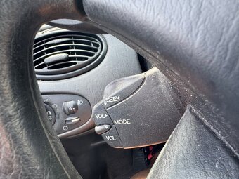 Ford Focus 1.6i 16V, 74KW - 17