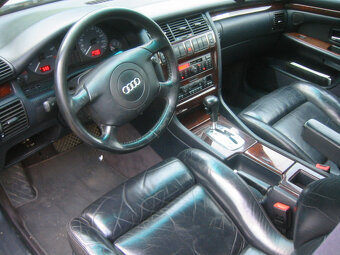 AUDI S8 D2 4.2 250kw - manuál + tiptronic - díly z vozidla - 17