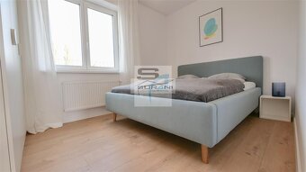 2-izbový byt s terasou 15 m2 a parkovaním v tichej časti... - 17