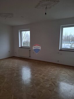 INVESTIČNÁ PRÍLEŽITOSŤ ROKA: Administratívny objekt s neobme - 17