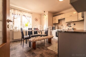 PREDAJ: Veľkometrážny rodinný dom s projektom jeho rekonštru - 17