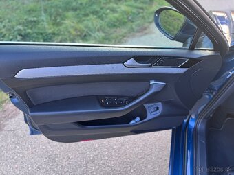 Volkswagen Passat Variant 2.0 TDI business DSG - 17