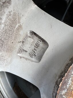 Kolesá DEZENT Van 6x130 ET62 + zimné pneu 225/75 r16 C - 17