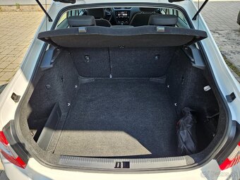 Škoda Octavia 2.0 TSI DSG 140kW - 17