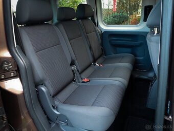 VOLKSWAGEN CADDY 2.0TDI 4x4 - 5MIEST - NAVI- VYHREV -ŤAŽNE - 17
