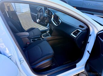 Kia Ceed 1.5T-GDI-118kW-AUT-LED-ČR-DPH- - 17