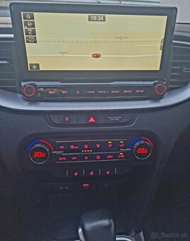 Kia Ceed SW - 17