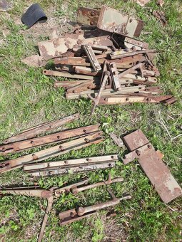 Karháky kovanie bočnic - 17