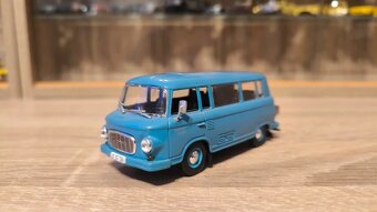 Kultovní auta ČSSR + Legendární automobily minulé éry 1:43. - 17