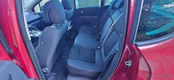 Peugeot 3008 1.6 e-HDi FAP STT Style BVMP6 - 17