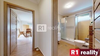 Veľký 6 izb. rodinný dom " SUN 77 " / Sokolovce - 17