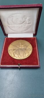 Rozličné medaile - 17
