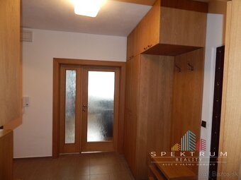 SPEKTRUM REALITY- Na Predaj 3-izbový byt, 72 m2 s loggiou, P - 17