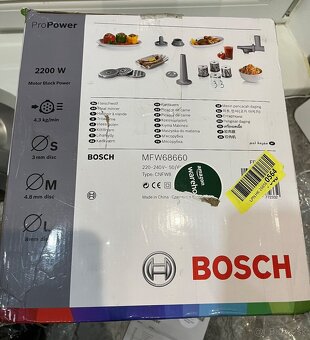 Nový mäsomlynček Bosch MFW68660 ProPower 2200 W - 17