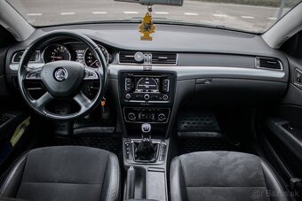 Škoda Superb Combi 1.6 TDI CR DPF Elegance - 17