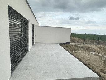 Na predaj moderný 4-izbový rodinný dom s tepelným čerpadlom  - 17
