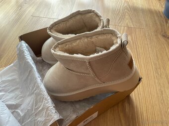 Čižmy UGG - 17
