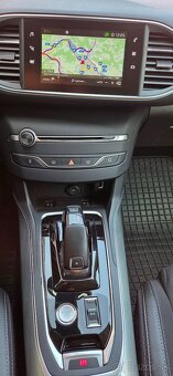 Peugeot 308 1.5 BlueHDI 96kW AUTOMAT - 17