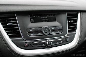 Opel Grandland X 1.2 Turbo - TOP STAV - 17