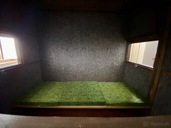 Posed Delux + podstavec Akcia komplet - 17